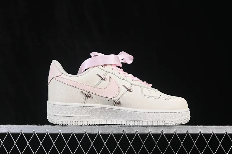 All categories Nk Air Force 1 Air Force series Nk Air Force 1 Low Air Force low-top Nike Air Force 1'07 Low Hand-painted graffiti Pearl milk apricot Air Force 1 low-top casual sneakers FV8110-183